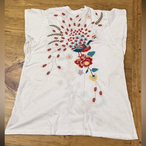 Johnny Was Grace Flutter Sleeve Tee - Picture 4 of 5